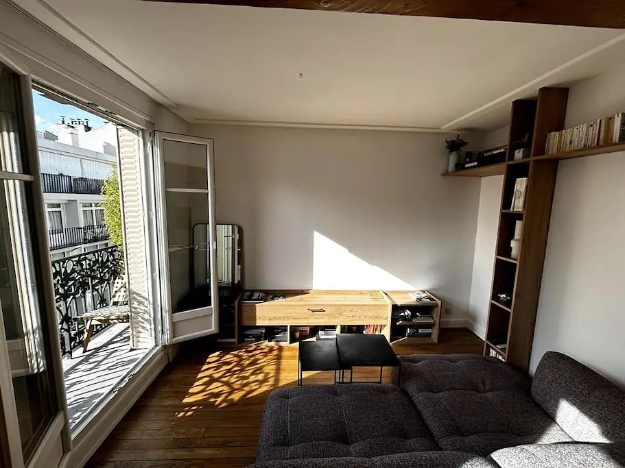 Superb Modern Apartment With Balconies 2P Paris France