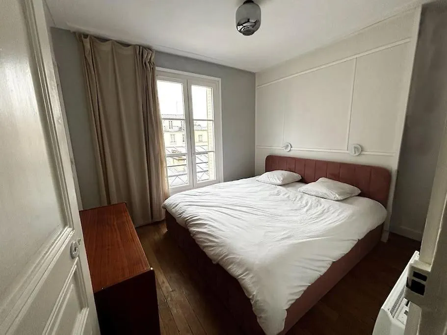 Superb Modern Apartment With Balconies 2P Paris